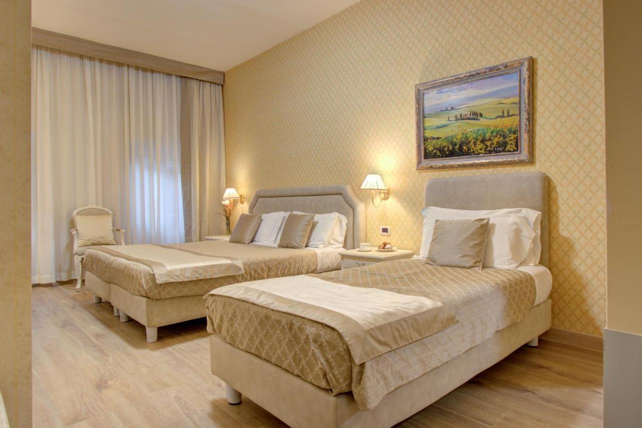 Hotel La Locanda Volterra Bagian luar foto