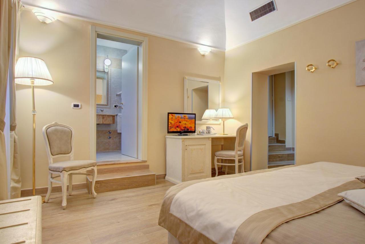 Hotel La Locanda Volterra Bagian luar foto